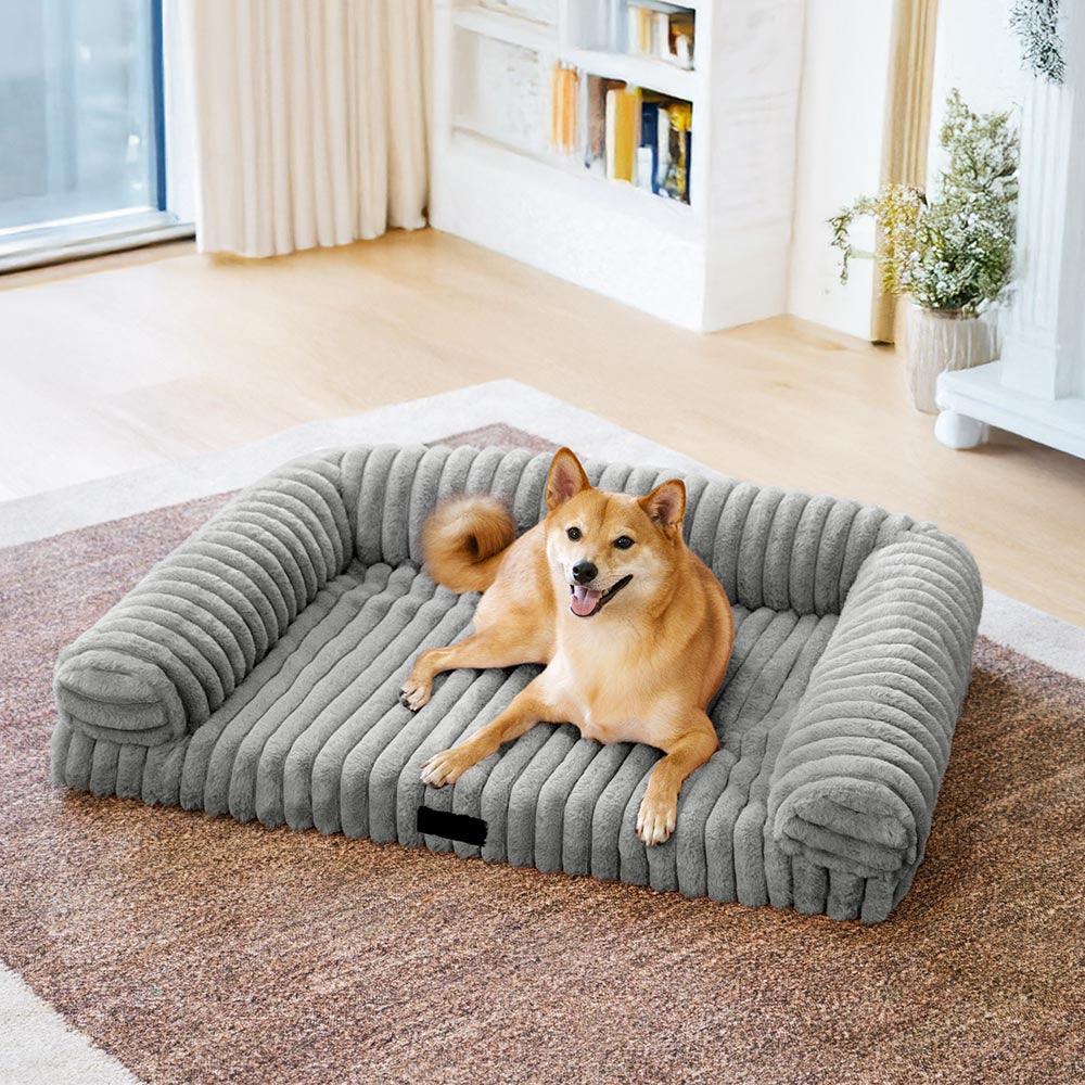 Cremefarbenes, flauschiges, orthopädisches Komfort-Schlafsofa für Hunde und Katzen