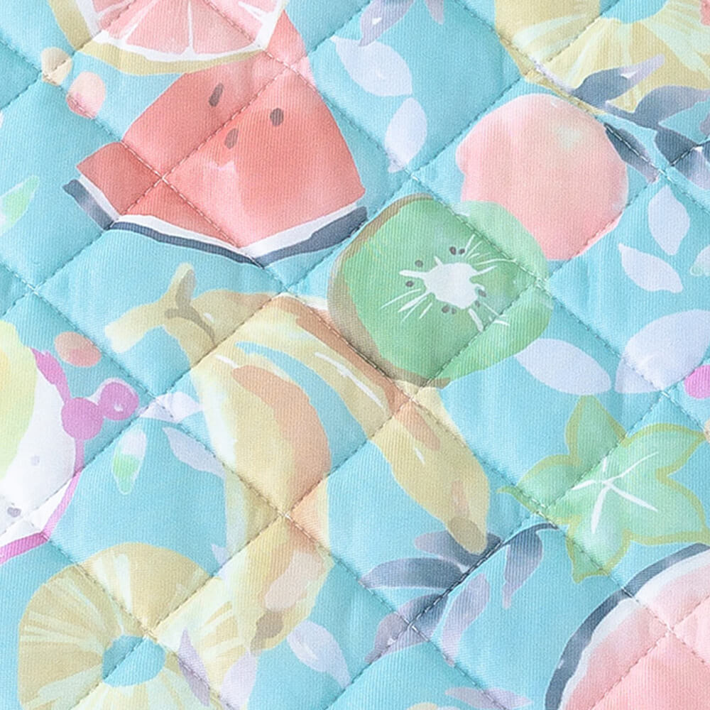 Estampado de frutas enfriando hielo seda de seda y alfombra de gato con almohada