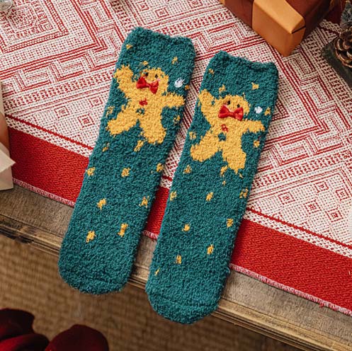 Weihnachts-Weihnachtsmann-Strickschal, passende Socken für Haustier und Besitzer