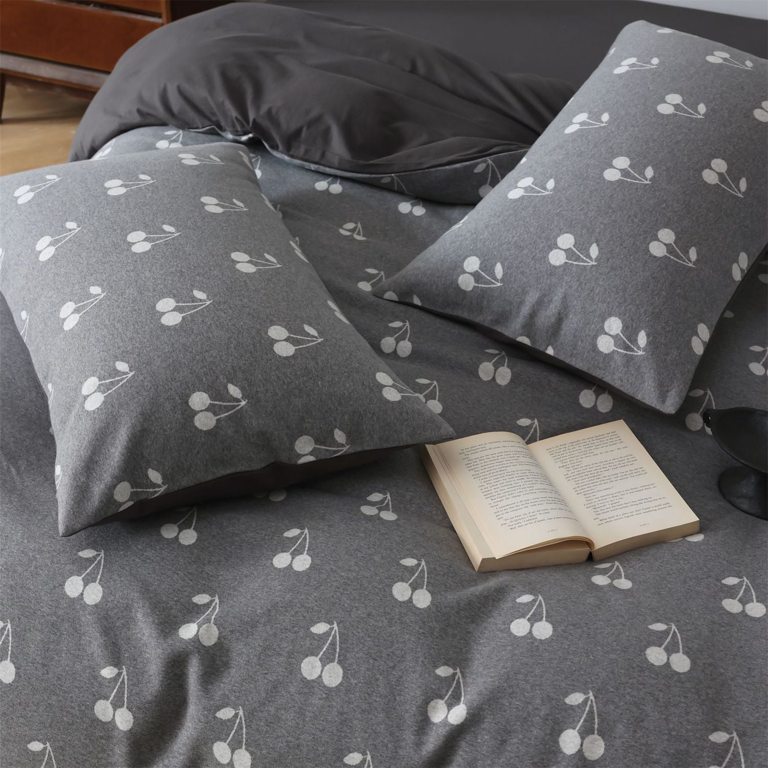 Cute Puppy Jacquard Knit Cotton Duvet Cover Bed Sheet Set