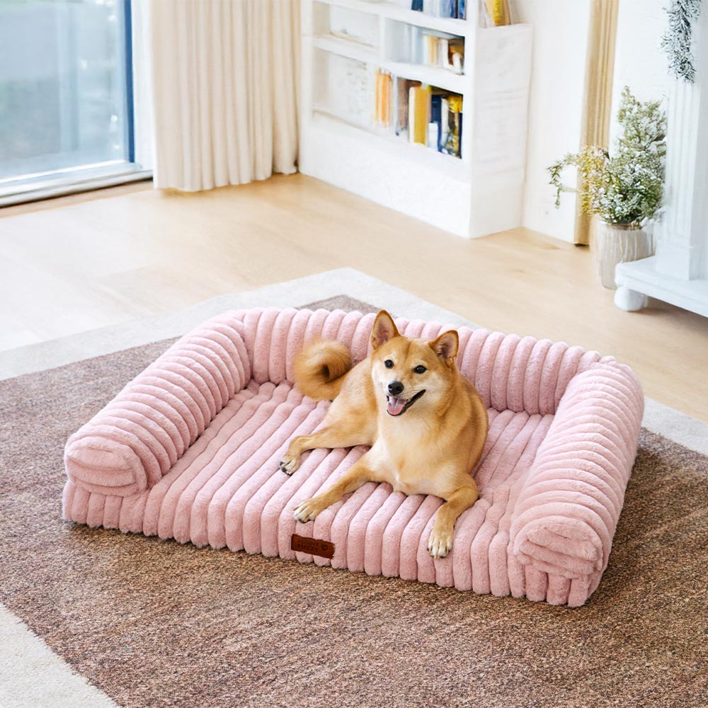 Cremefarbenes, flauschiges, orthopädisches Komfort-Schlafsofa für Hunde und Katzen