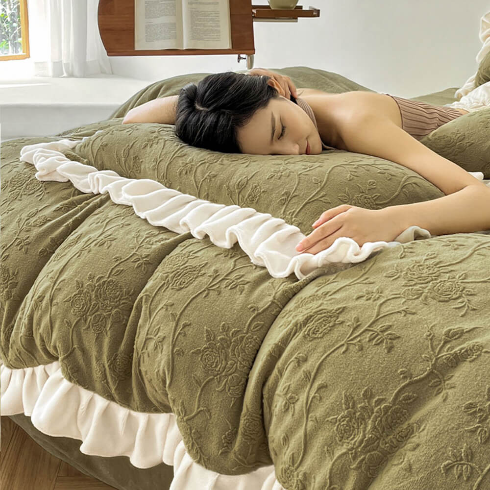 Juego de cama de alquiler de leche tallada de lujo
