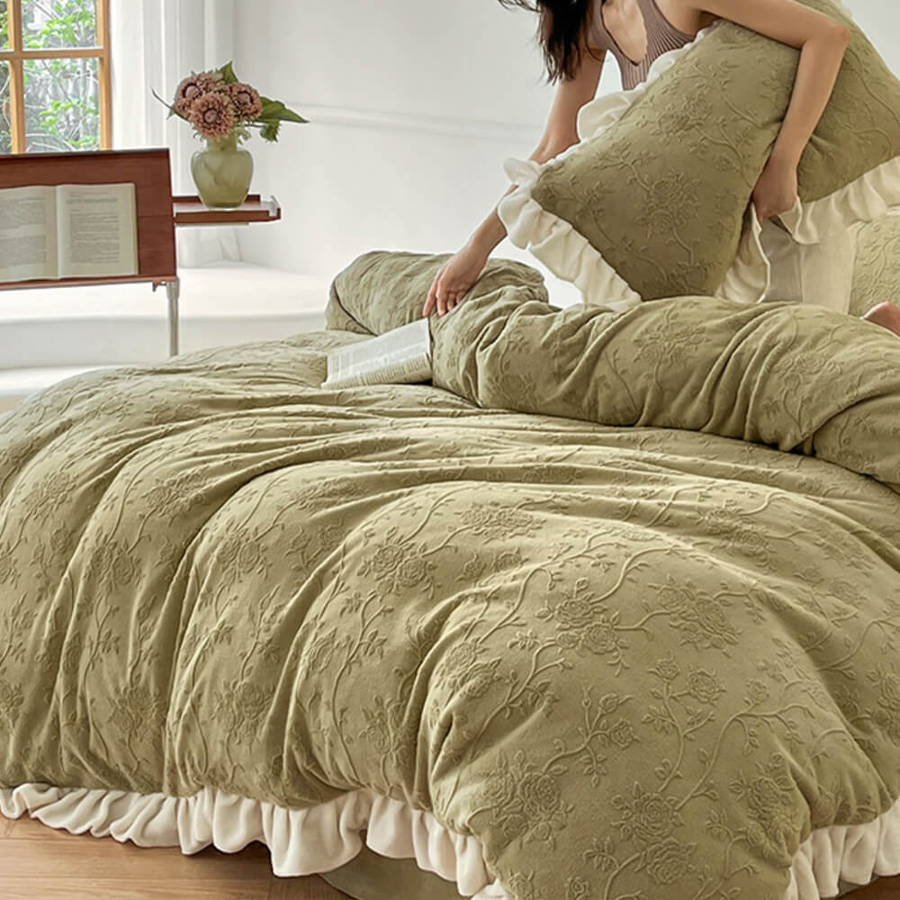 Juego de cama de alquiler de leche tallada de lujo