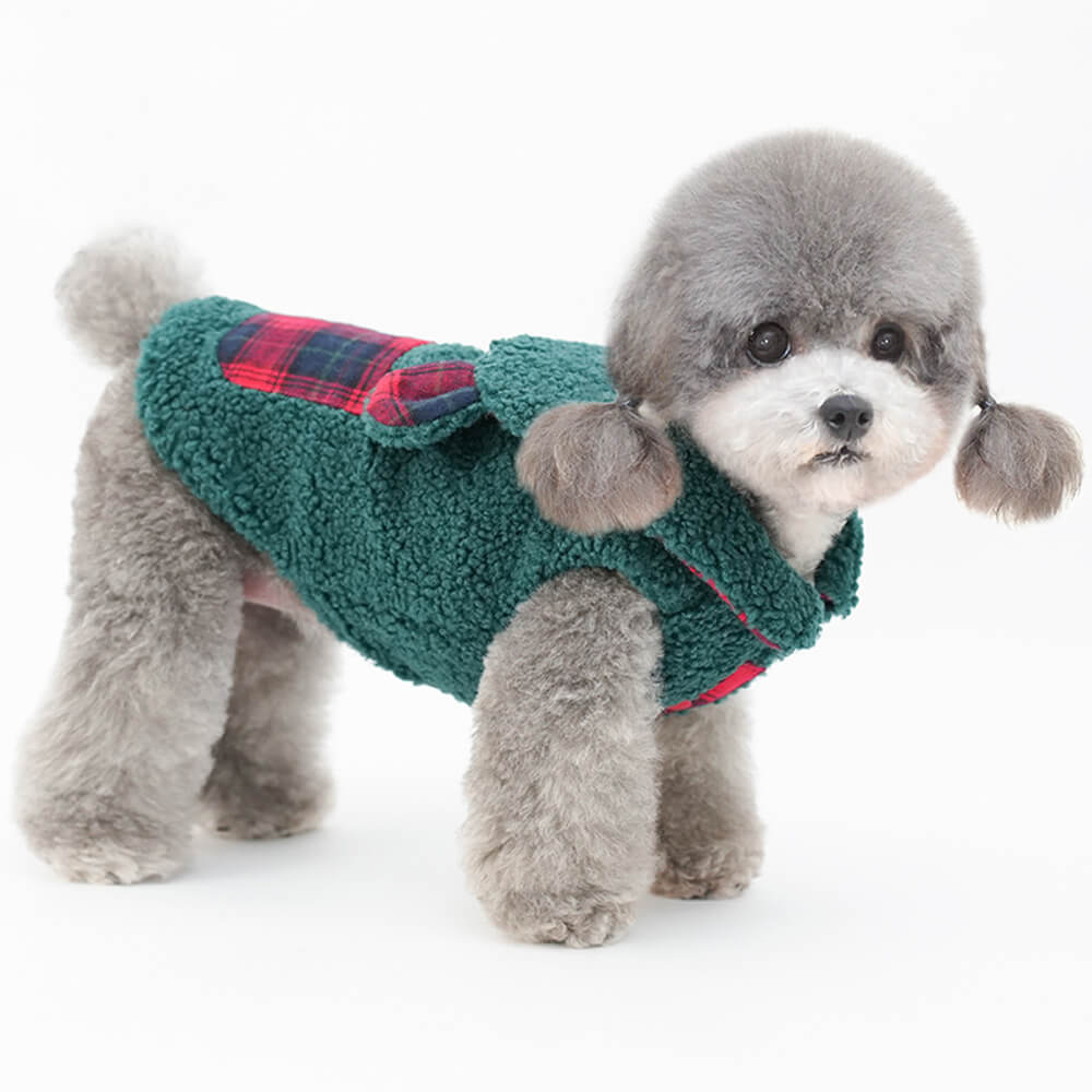 Sherpa-Hundeweste mit Karobesatz – gemütlich, süß und perfekt für den Winter