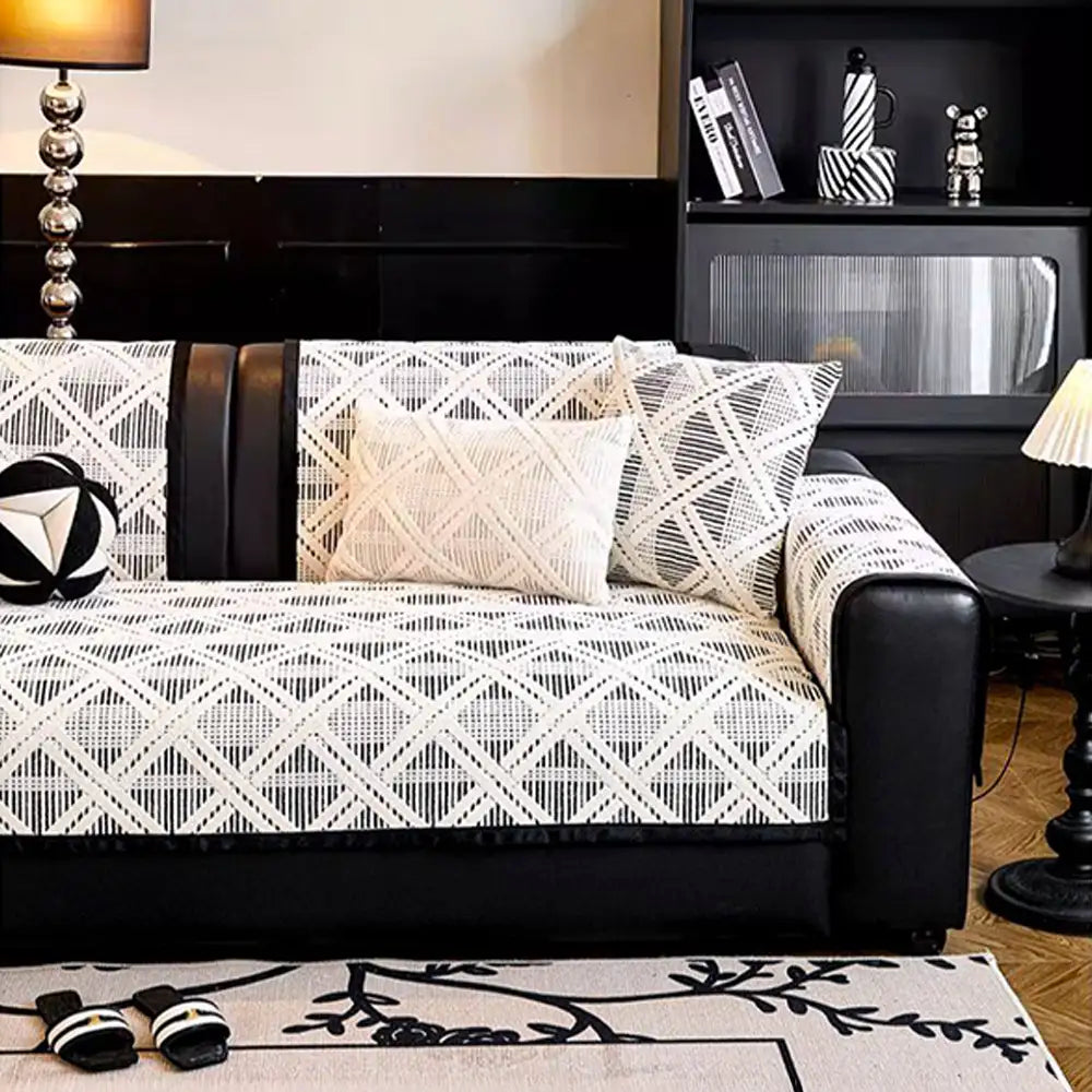 Creative Plaid Pattern Anti-Cat Scratch And Non-Slip Couch Cover - Suitable For All Seasons