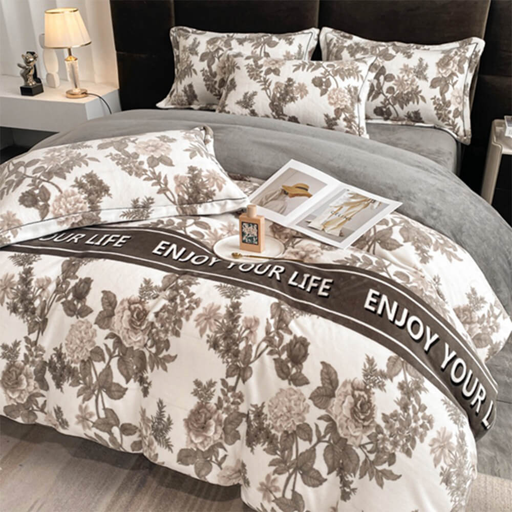 Elegantes, antistatisches, wärmendes Bettlaken-Set aus Milchsamt im europäischen Stil
