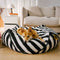 Trendiges, gestreiftes, polygonales, beruhigendes Sitzsack-Hundebett
